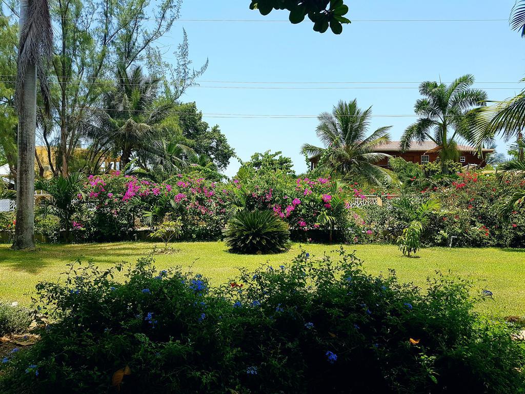 The Westender Inn Negril Exterior photo