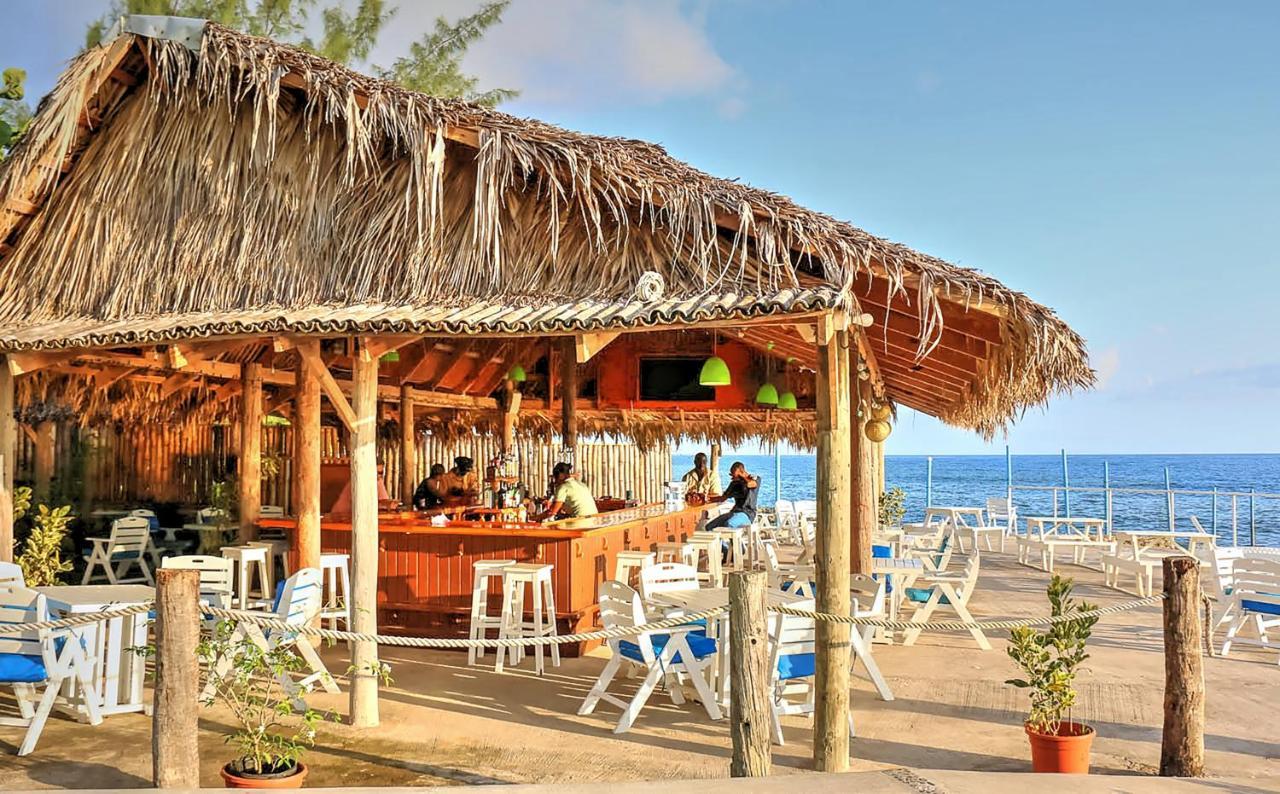 The Westender Inn Negril Exterior photo