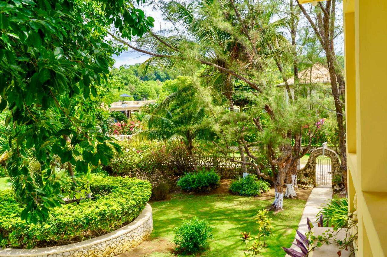 The Westender Inn Negril Exterior photo